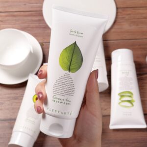 Sữa rửa mặt Flebeaute với thành phần 100% thiên nhiên 150ml