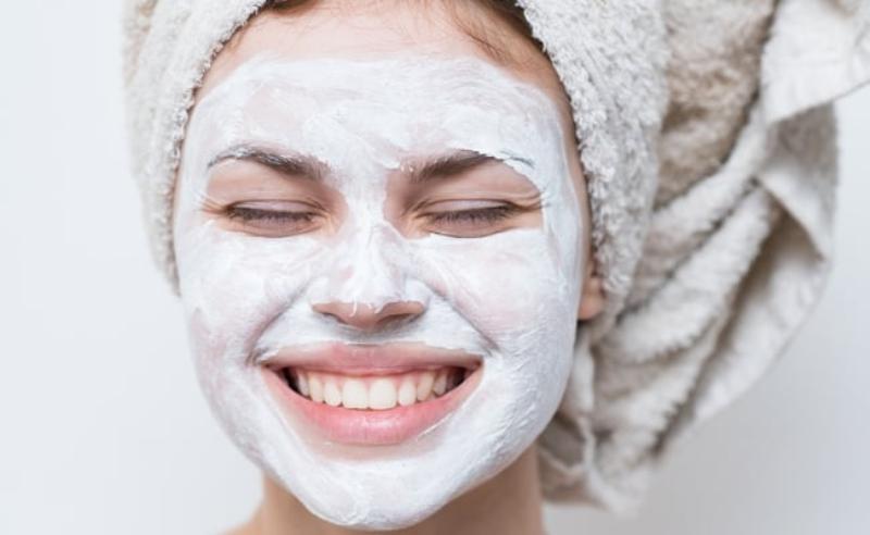 Lợi Ích Của Việc Sử Dụng Mặt Nạ Đất Sét Cho Da