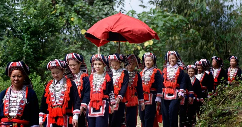 ton-trong-van-hoa-dan-toc