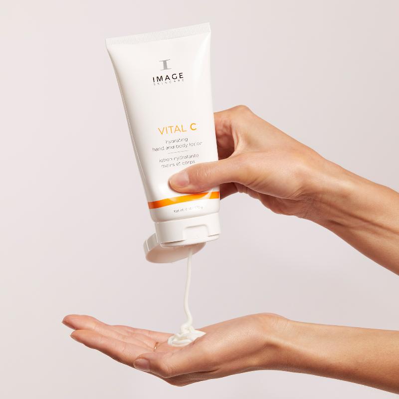 Body Lotion là gì? Khám phá bí quyết cho làn da mềm mịn