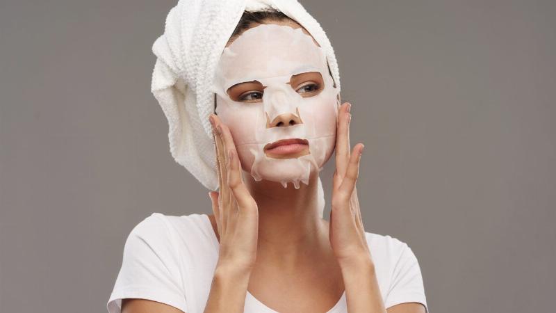 Cách đắp mặt nạ dưỡng ẩm đúng cách
