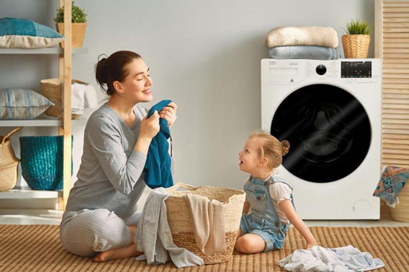 Cách sử dụng xịt thơm quần áo hiệu quả