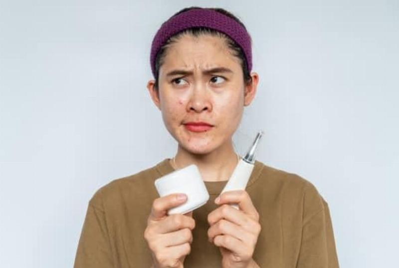 Chọn Serum Diếp Cá Trị Mụn Chất Lượng