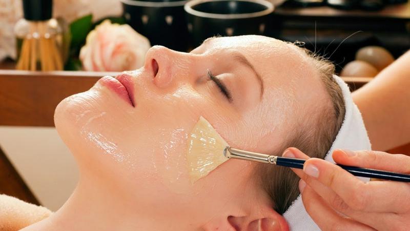 Lợi ích khi bôi vitamin E lên mặt