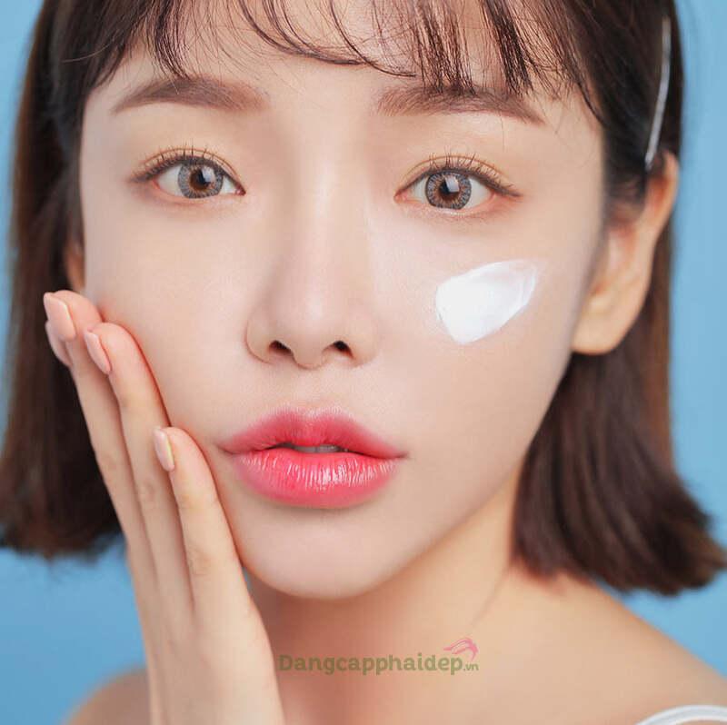 Sử dụng kem dưỡng da ban đêm hiệu quả