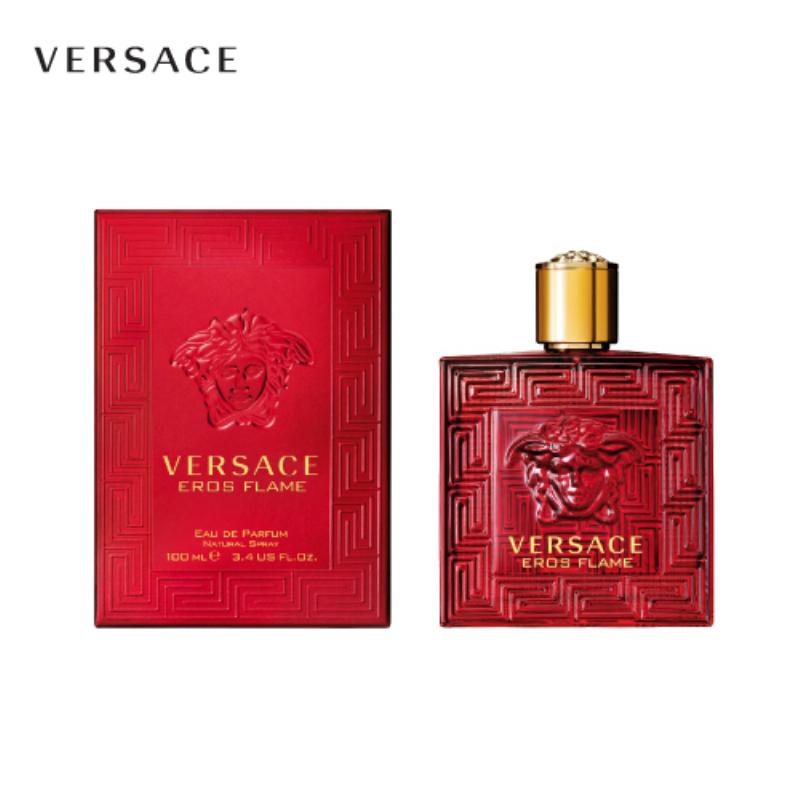 Người đàn ông tự tin sử dụng Versace Eros EDT