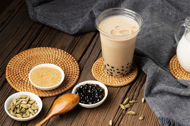 Hồng trà sữa Ngô Gia, món signature trong hồng trà ngô gia menu, được yêu thích nhất