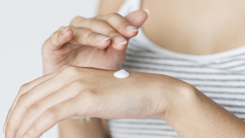 Hình ảnh tổng quan về các loại kem dưỡng Dermacos phổ biến trên thị trường Việt Nam