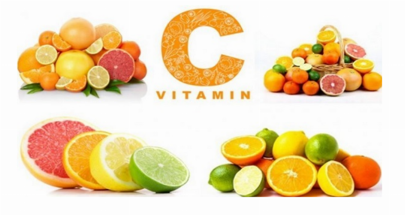 Một người đang uống viên vitamin tổng hợp của nhật cùng với bữa ăn trưa của họ tại nhà
