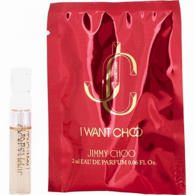 Chai nước hoa Jimmy Choo I Want Choo màu hồng đào với thiết kế sang trọng, nắp mạ vàng và logo JC nổi bật.