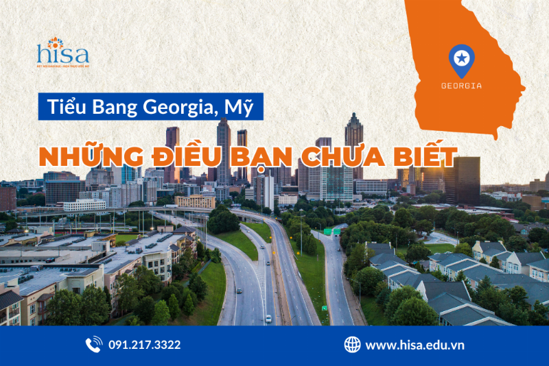Một cô gái đang tận hưởng mùi hương nước hoa trà trắng trong không gian thoáng đãng, gợi ý sự phù hợp với khí hậu nhiệt đới