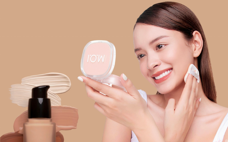 So sánh kết cấu và hiệu ứng lớp nền giữa phấn nước YSL và kem nền lỏng thông thường
