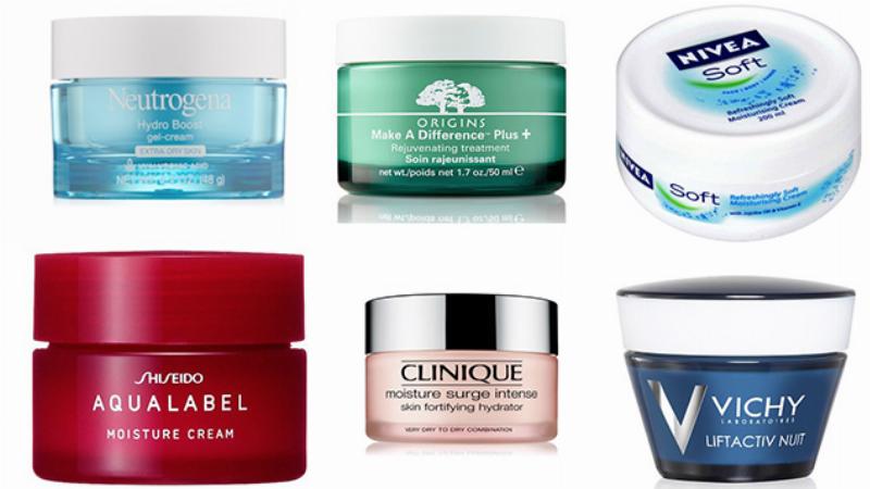 Hình ảnh hoặc đồ họa thể hiện sự phổ biến toàn cầu của kem Embryolisse Lait-Crème Concentré, có thể bao gồm hình ảnh sản phẩm xuất hiện trong hậu trường thời trang, trên bàn trang điểm của makeup artist, hoặc trong các tạp chí làm đẹp quốc tế.