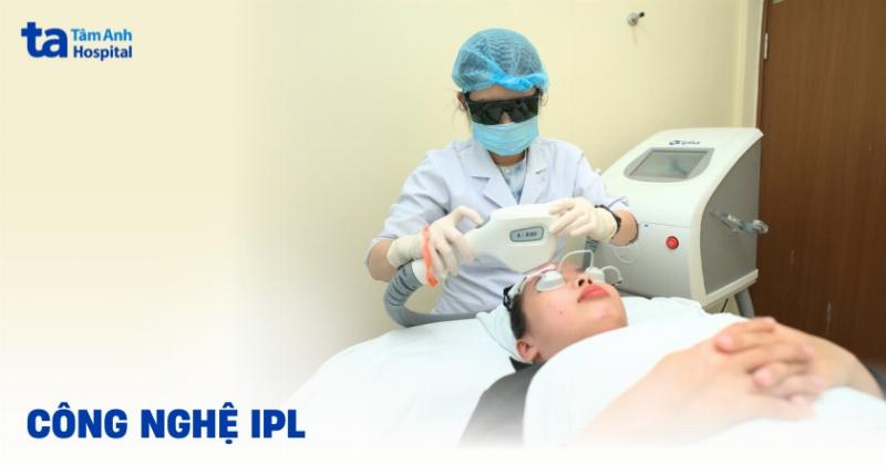 Minh họa cách công nghệ laser/IPL nhắm mục tiêu và phá hủy nang lông vùng kín hiệu quả