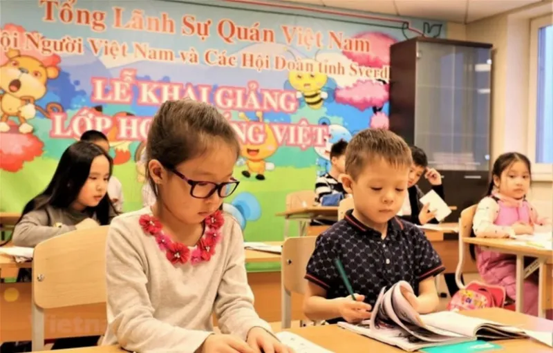 Bieu tuong lien quan van hoa cam on trong giao tiep nguoi Viet